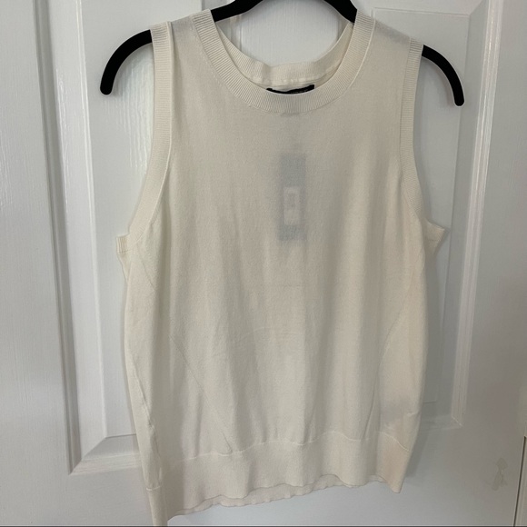NWT Banana Republic cream cotton sleeveless top - Picture 3 of 16